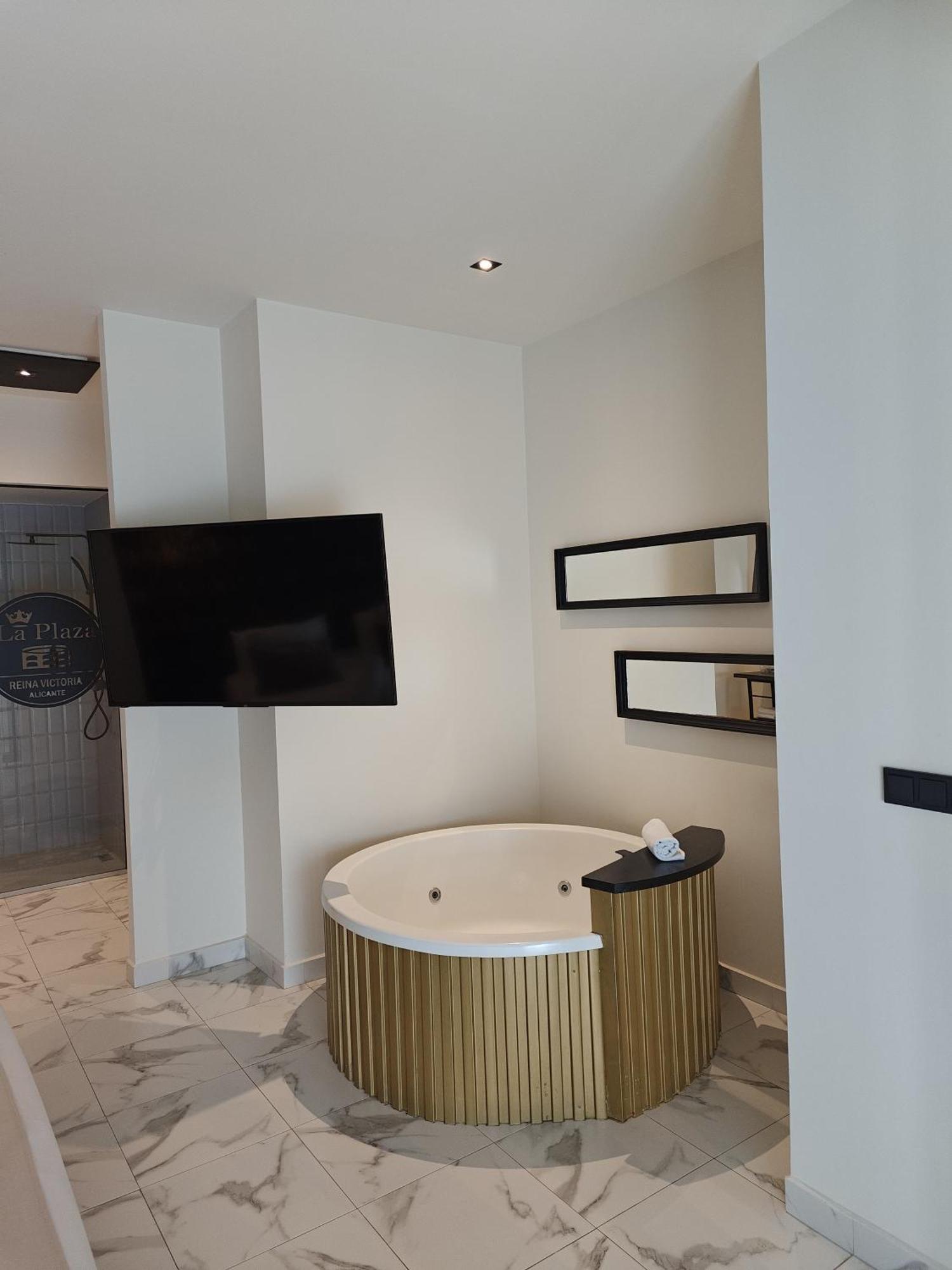 Apartamento Reina Victoria La Plaza Alicante Exterior foto